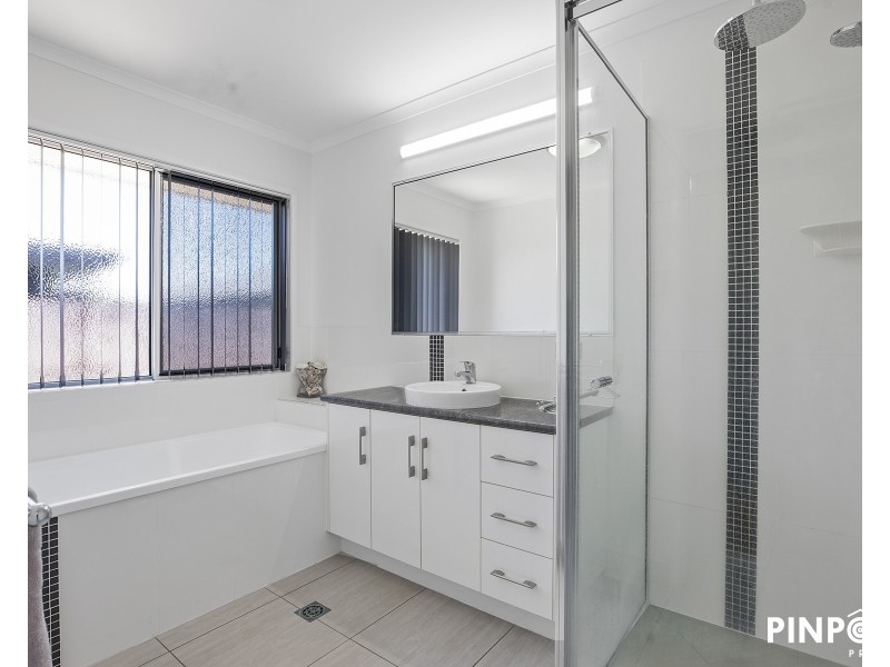 80 Canecutters Drive, Ooralea QLD 4740