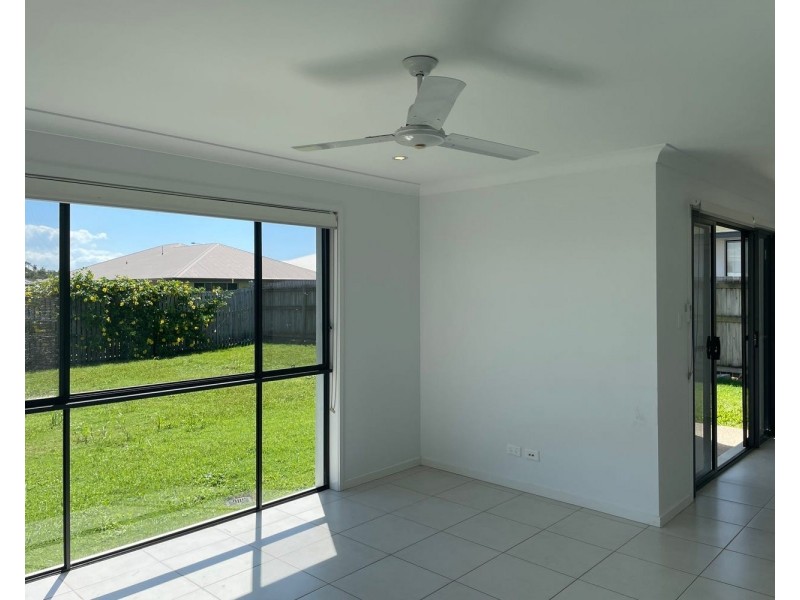 70 Montgomery Street, Rural View QLD 4740