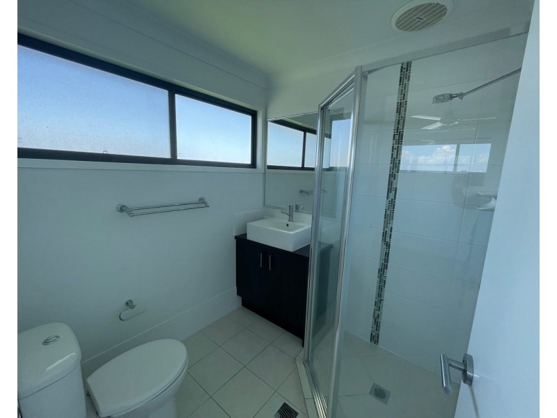 70 Montgomery Street, Rural View QLD 4740