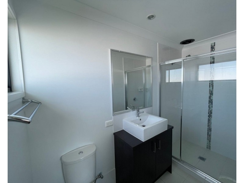 70 Montgomery Street, Rural View QLD 4740