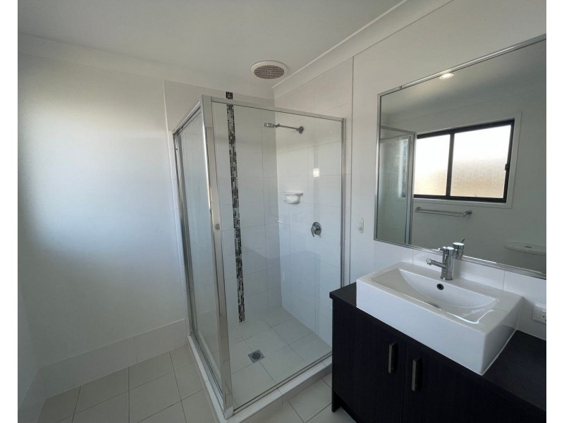 70 Montgomery Street, Rural View QLD 4740