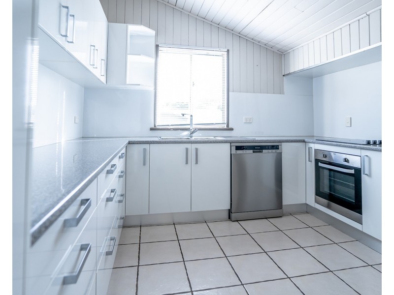 84 Holland Street, West Mackay QLD 4740