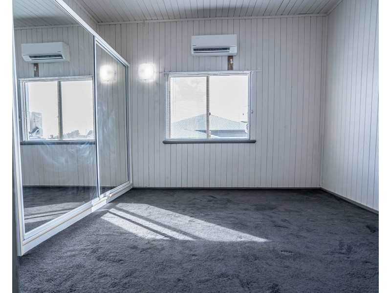 84 Holland Street, West Mackay QLD 4740