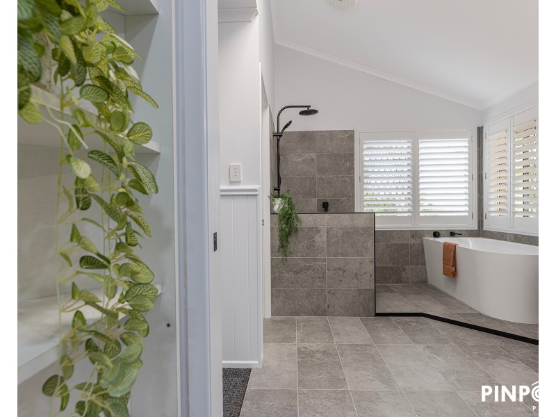 24 Northview Terrace, Mount Pleasant QLD 4740