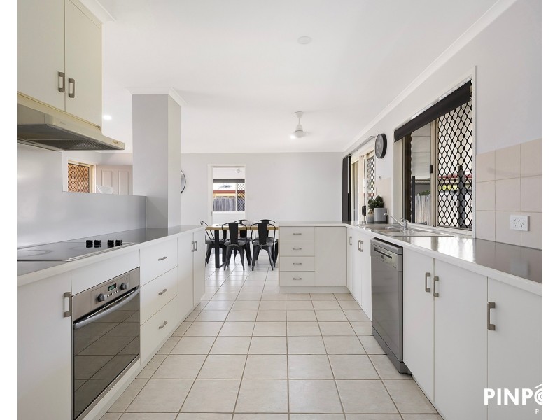 26 Caledonian Drive, Beaconsfield QLD 4740
