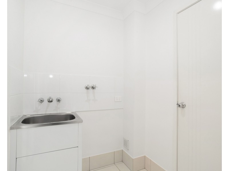 2/11 Sapphire Court, North Mackay QLD 4740
