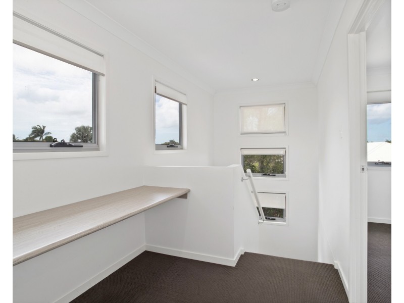 2/11 Sapphire Court, North Mackay QLD 4740