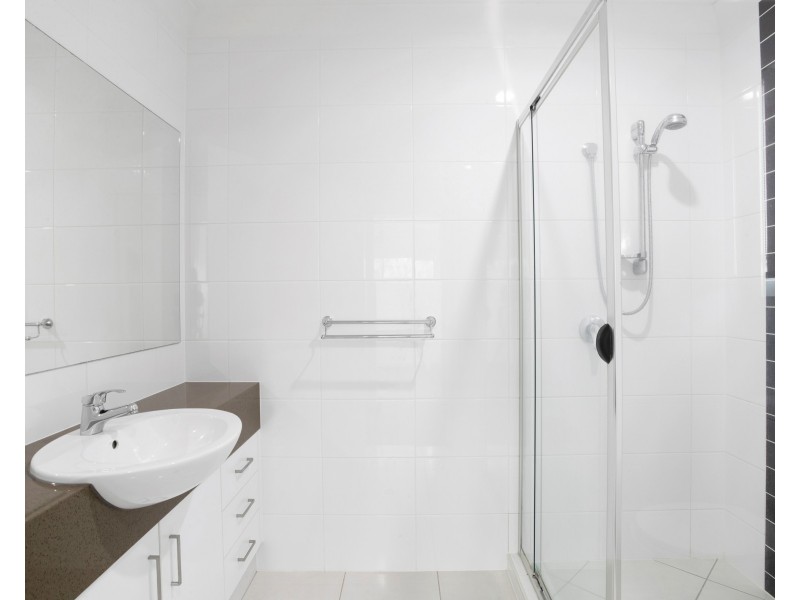 2/11 Sapphire Court, North Mackay QLD 4740