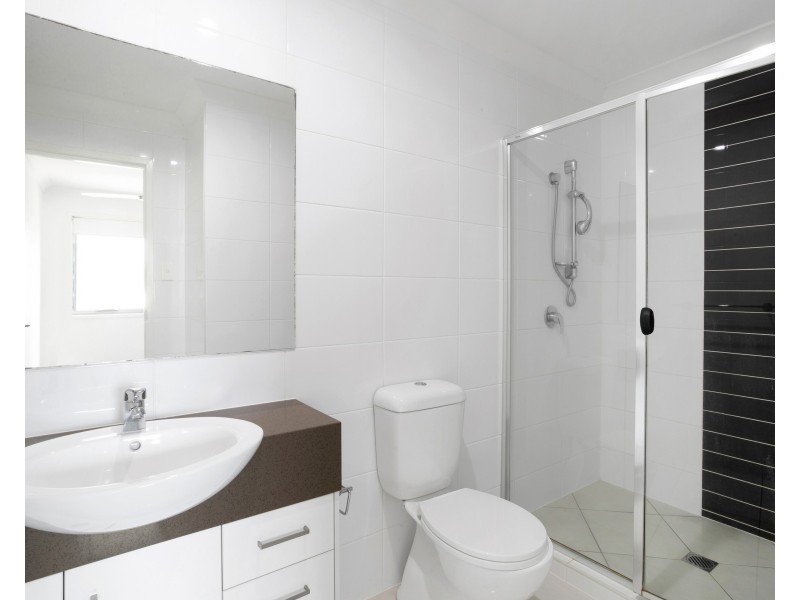 2/11 Sapphire Court, North Mackay QLD 4740