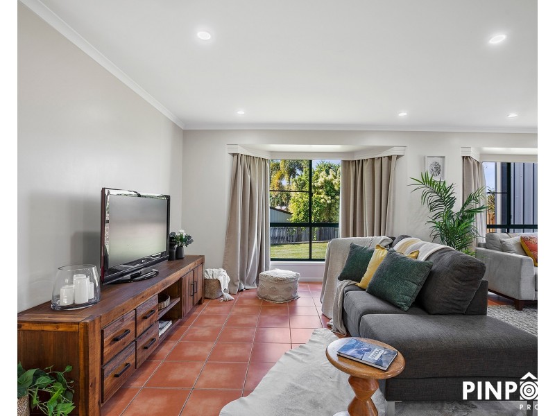 18 The Quarterdeck, Blacks Beach QLD 4740