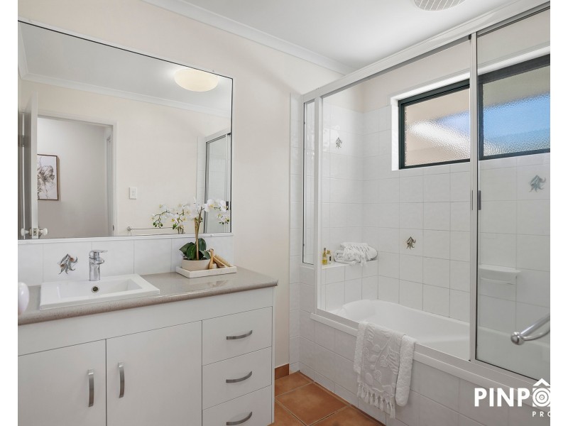 18 The Quarterdeck, Blacks Beach QLD 4740