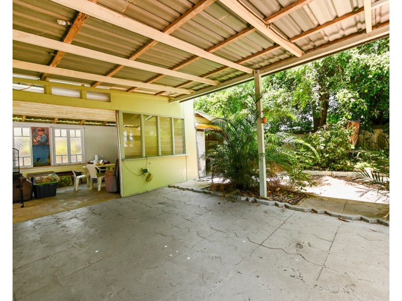 11 Edmonds Street, West Mackay QLD 4740
