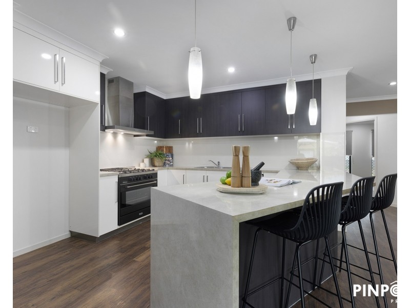 59 Beach Road, Dolphin Heads QLD 4740
