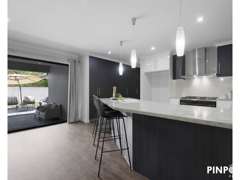 59 Beach Road, Dolphin Heads QLD 4740