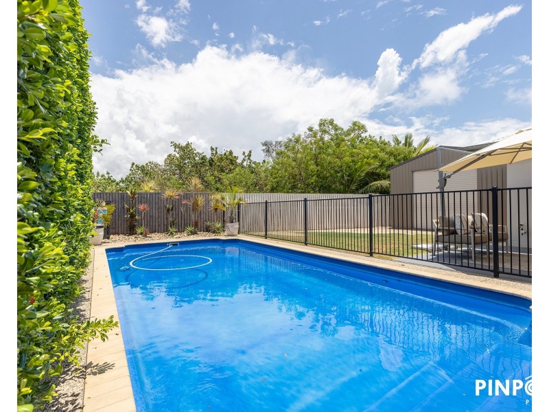 59 Beach Road, Dolphin Heads QLD 4740