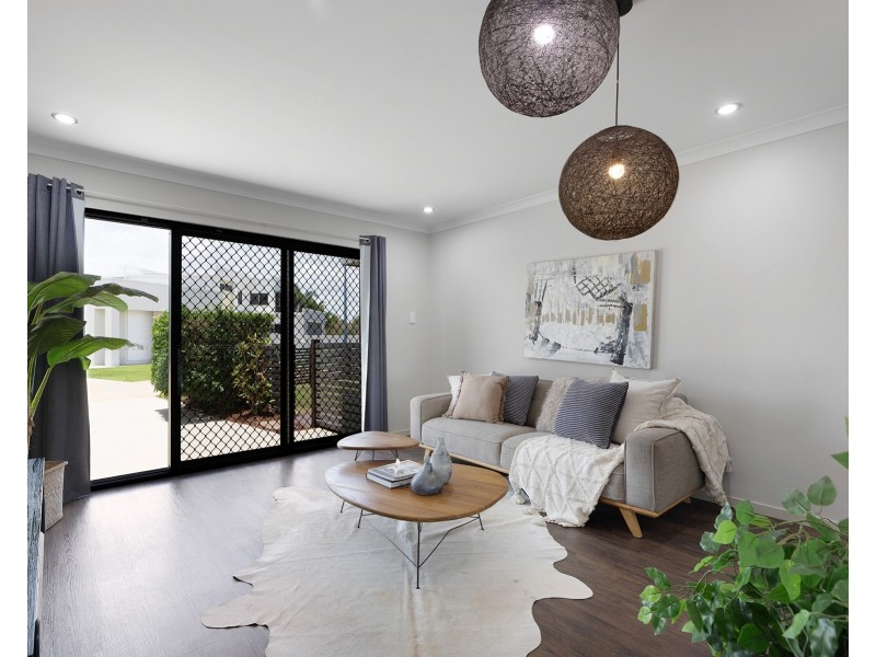 59 Beach Road, Dolphin Heads QLD 4740