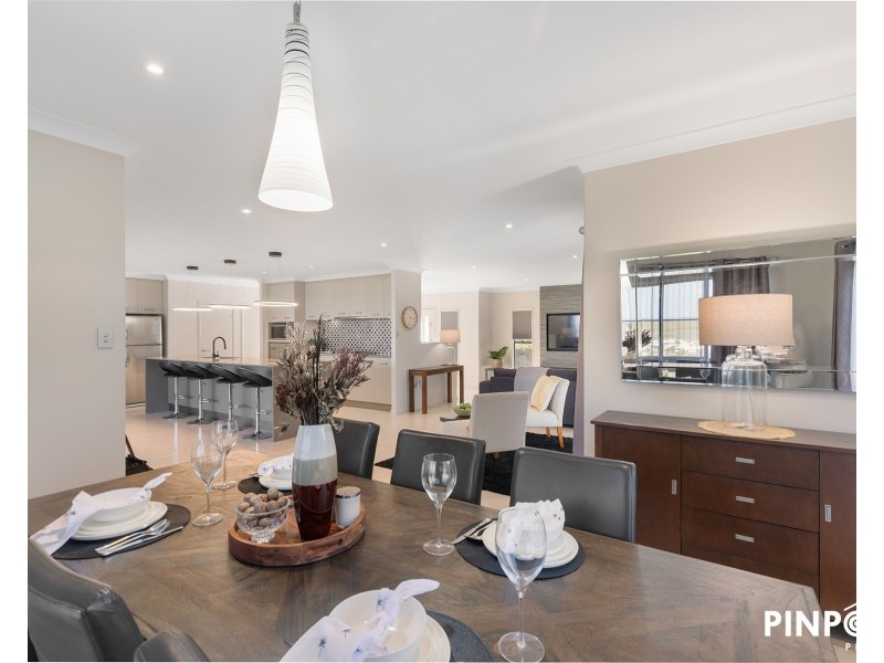 42 Shuttlewood Dr, Richmond QLD 4740