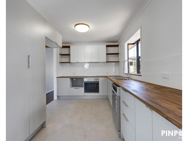 27 Plover Street, Slade Point QLD 4740
