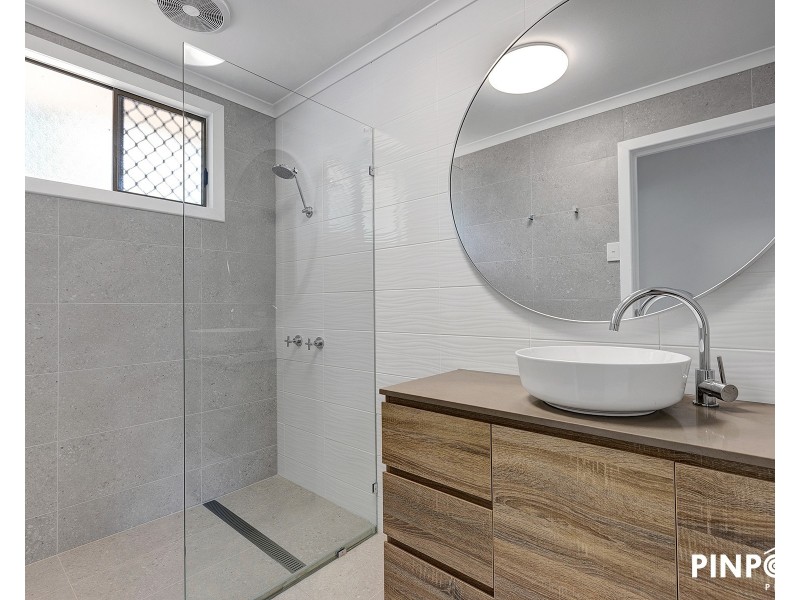 27 Plover Street, Slade Point QLD 4740