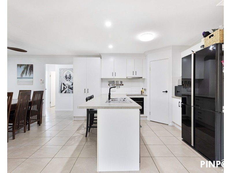 1 Inletway Court, Blacks Beach QLD 4740