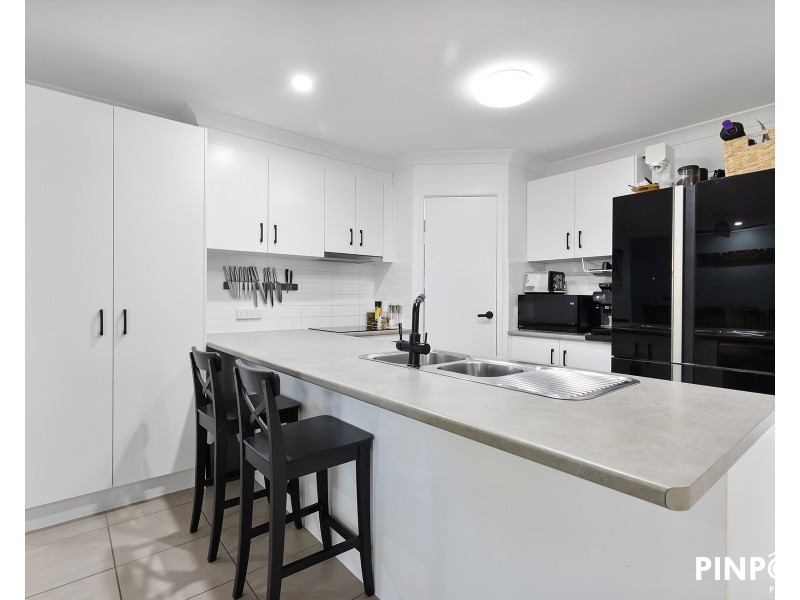 1 Inletway Court, Blacks Beach QLD 4740