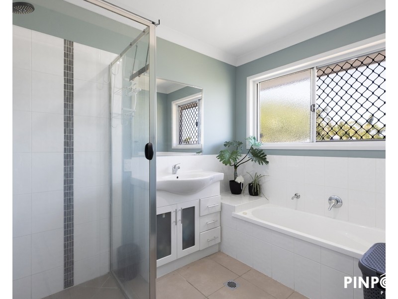 1 Inletway Court, Blacks Beach QLD 4740