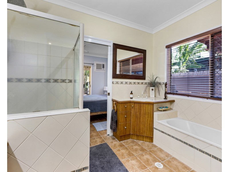 56 McLaughlin Drive, Eimeo QLD 4740