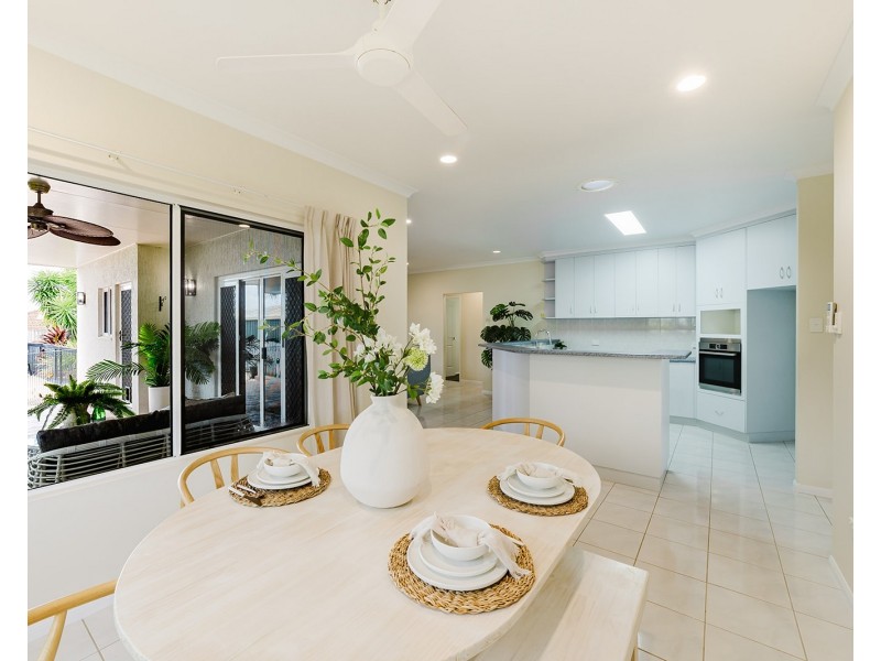 24 Dumfries Court, Beaconsfield QLD 4740