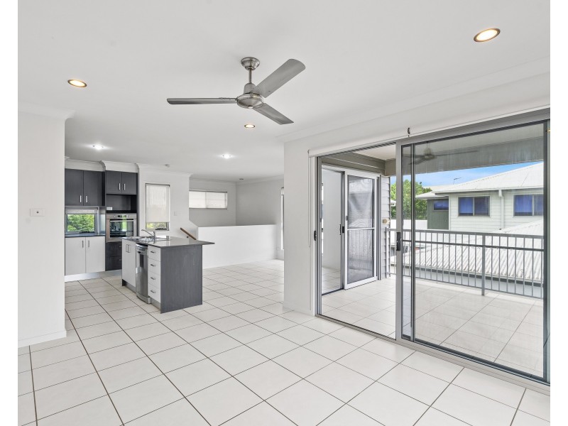 1/37 Makybe Diva Drive, Ooralea QLD 4740