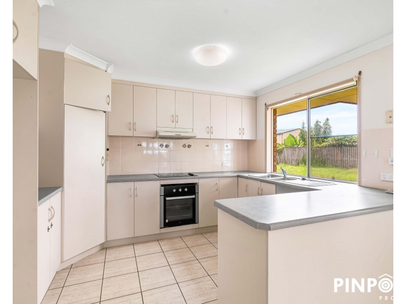 4 Caledonian Drive, Beaconsfield QLD 4740