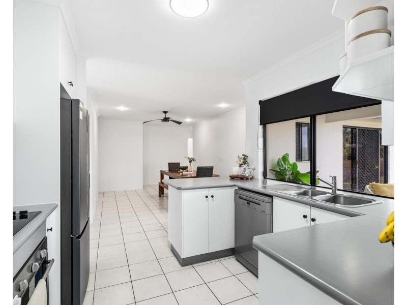 20 Mulcahy Crescent, Eimeo QLD 4740