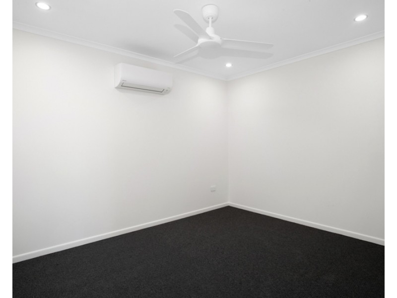 52 Seashore Crescent, Mackay Harbour QLD 4740