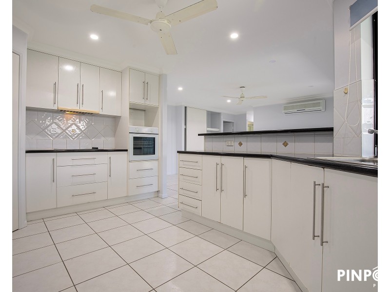 21 Murrays Road, Glenella QLD 4740