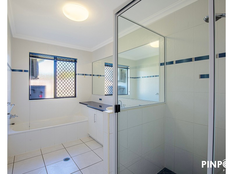21 Murrays Road, Glenella QLD 4740