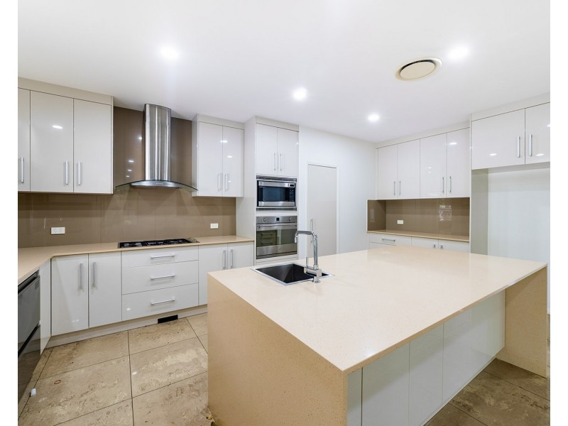 45 Cinnamon Drive, Glenella QLD 4740