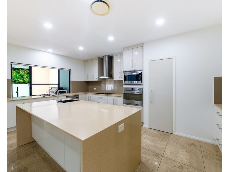 45 Cinnamon Drive, Glenella QLD 4740