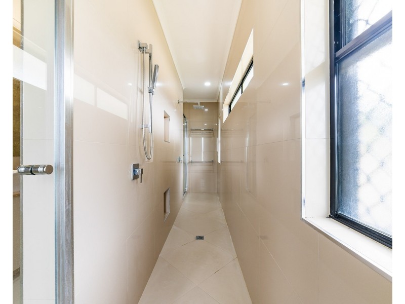 45 Cinnamon Drive, Glenella QLD 4740