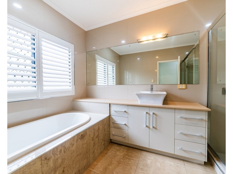 45 Cinnamon Drive, Glenella QLD 4740