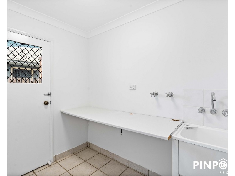 9 Chelsea Crescent, Glenella QLD 4740