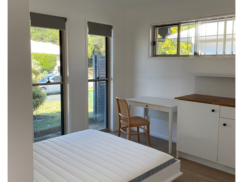 16A Newport Parade, Blacks Beach QLD 4740