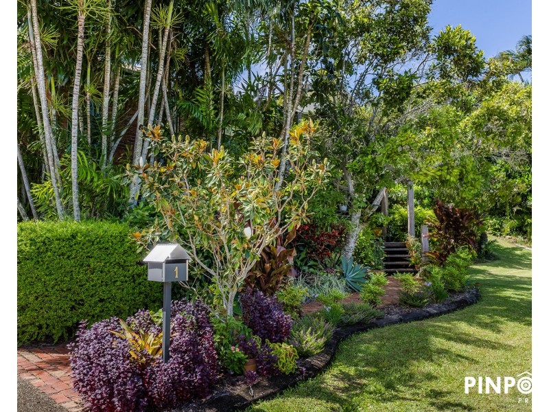 1 Percy Court, Glenella QLD 4740