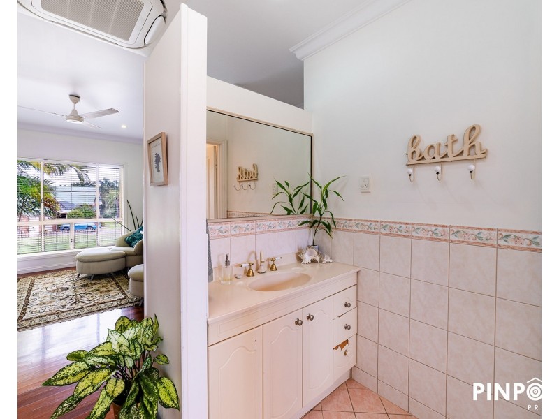 1 Percy Court, Glenella QLD 4740