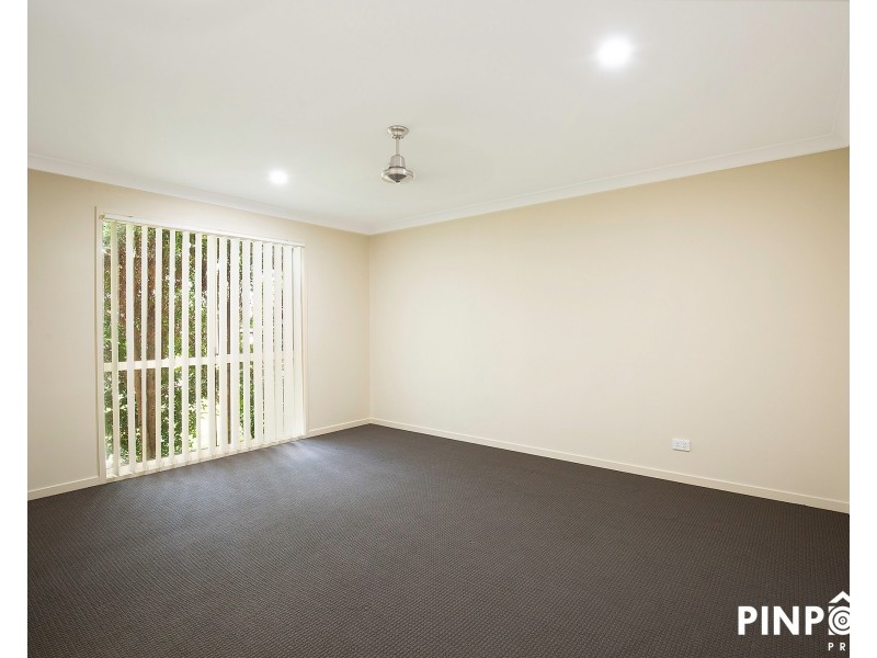 6 Halifax Place, Rural View QLD 4740