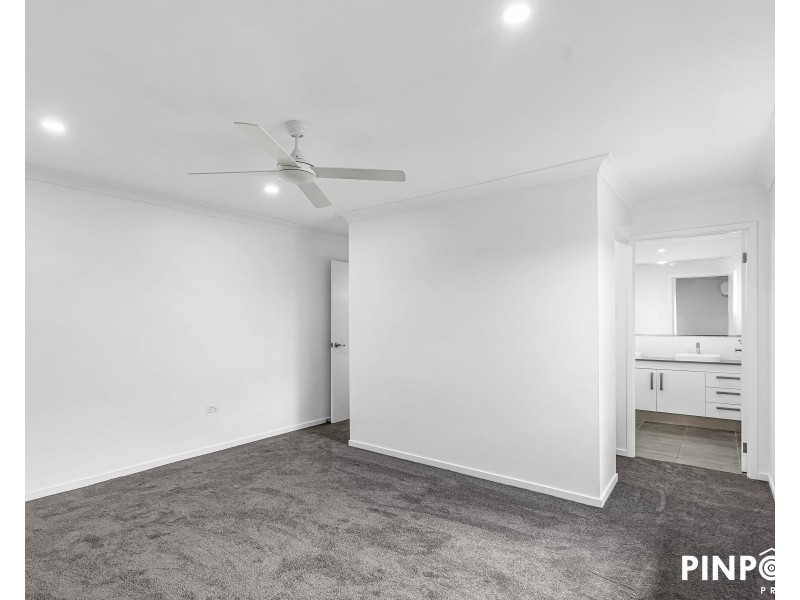 10 Hillside Terrace, Mount Pleasant QLD 4740