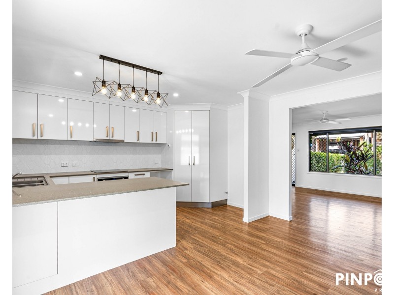 10 Hillside Terrace, Mount Pleasant QLD 4740