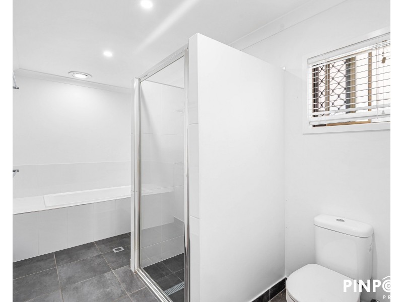 10 Hillside Terrace, Mount Pleasant QLD 4740