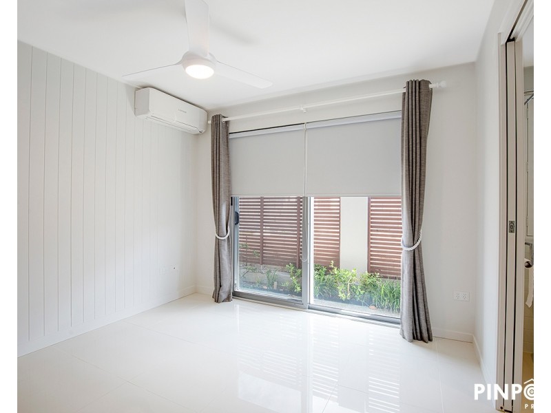 Lanterns, 1/14 Marina Beach Parade (East Point Drive), Mackay Harbour QLD 4740