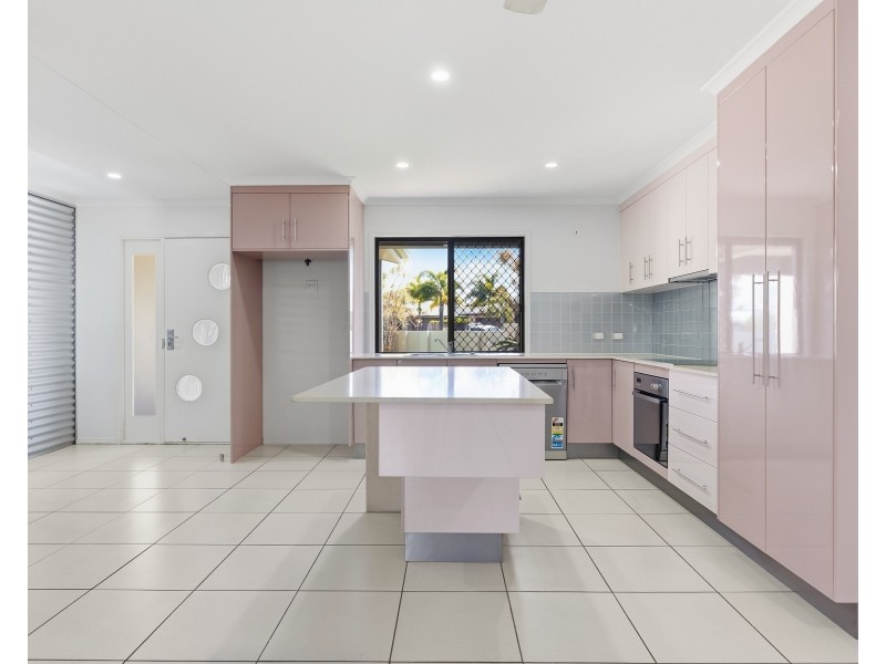 70 Victor Avenue, Glenella QLD 4740