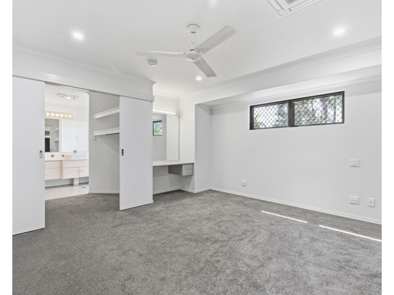 70 Victor Avenue, Glenella QLD 4740