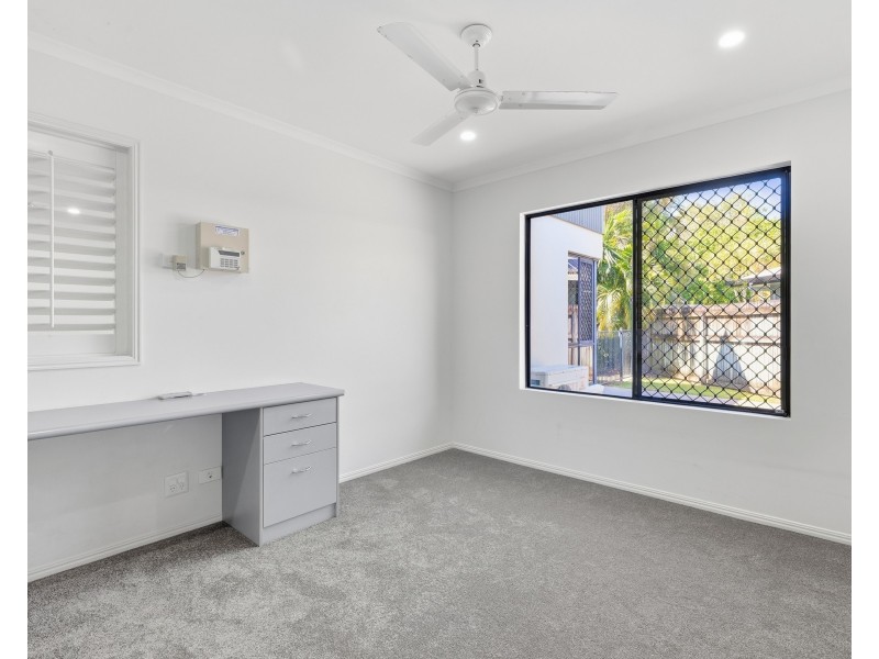 70 Victor Avenue, Glenella QLD 4740